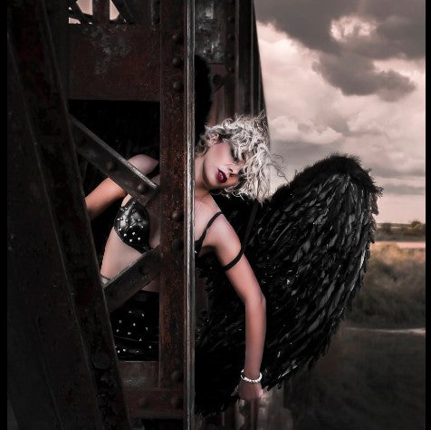 Kattana Black Goddess - Rejuvanare - Sesiune întunecată de oră de vindecare